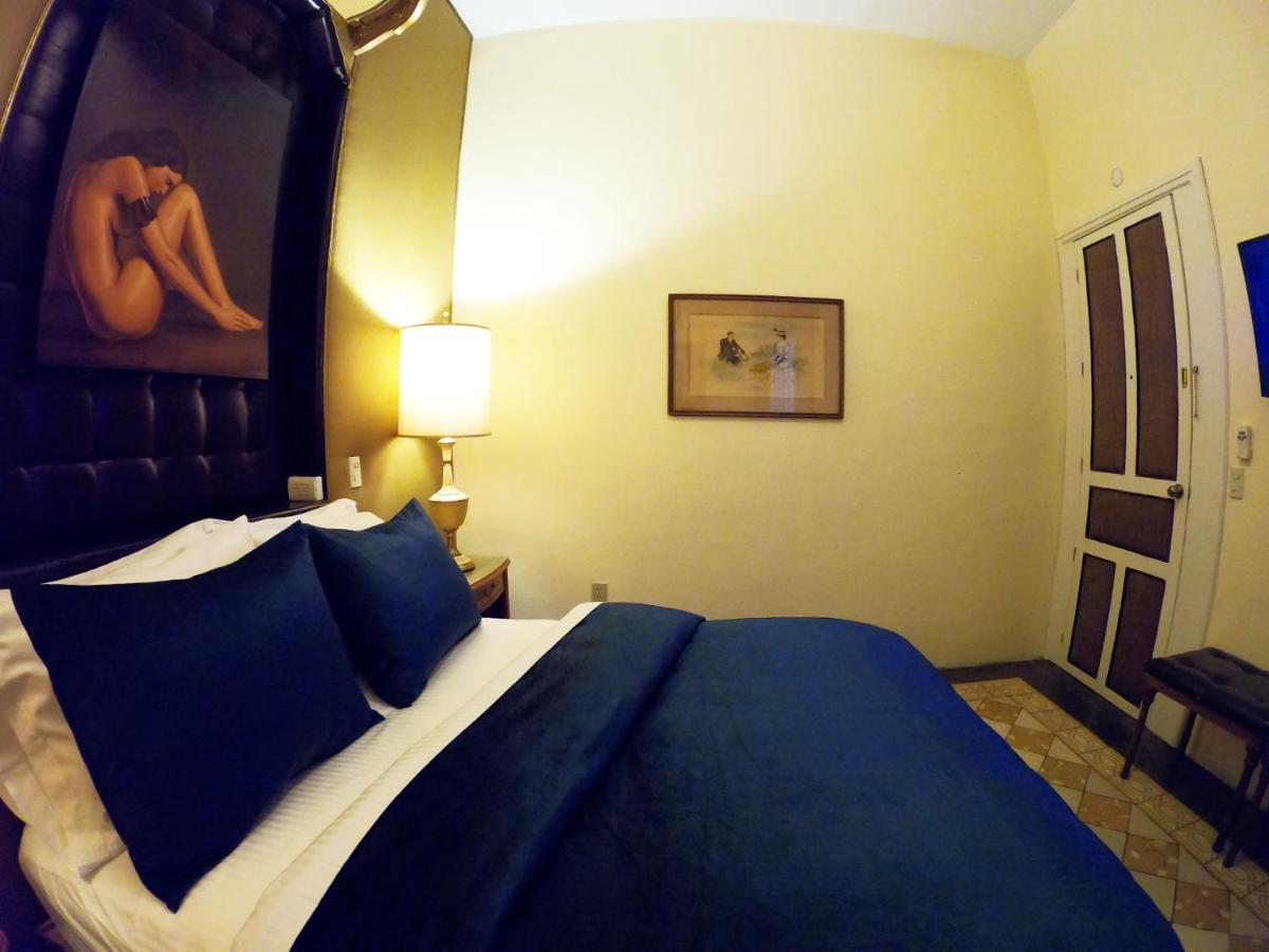 La Perla Hotel Boutique B&B กัวดาลาฮารา ภายนอก รูปภาพ