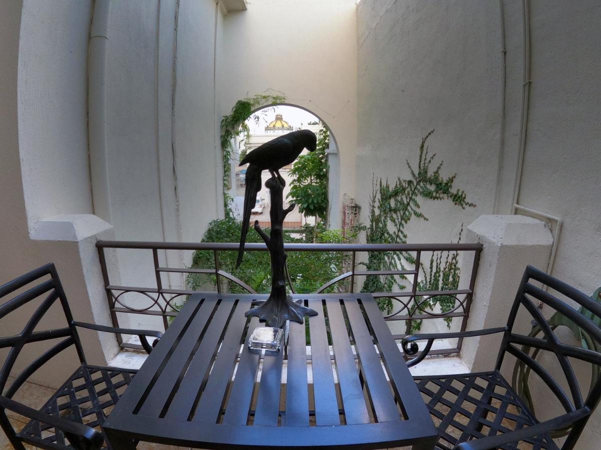 La Perla Hotel Boutique B&B กัวดาลาฮารา ภายนอก รูปภาพ
