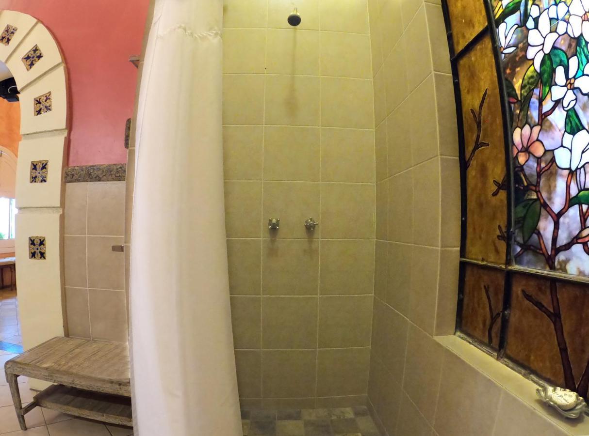 La Perla Hotel Boutique B&B กัวดาลาฮารา ภายนอก รูปภาพ