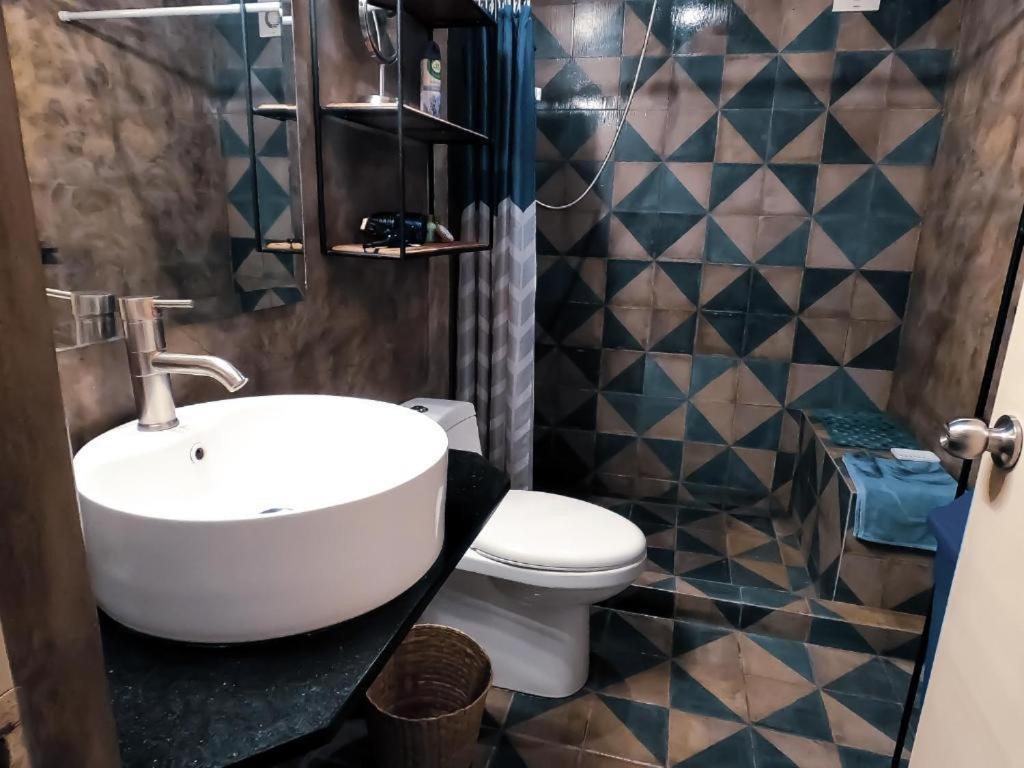 La Perla Hotel Boutique B&B กัวดาลาฮารา ภายนอก รูปภาพ